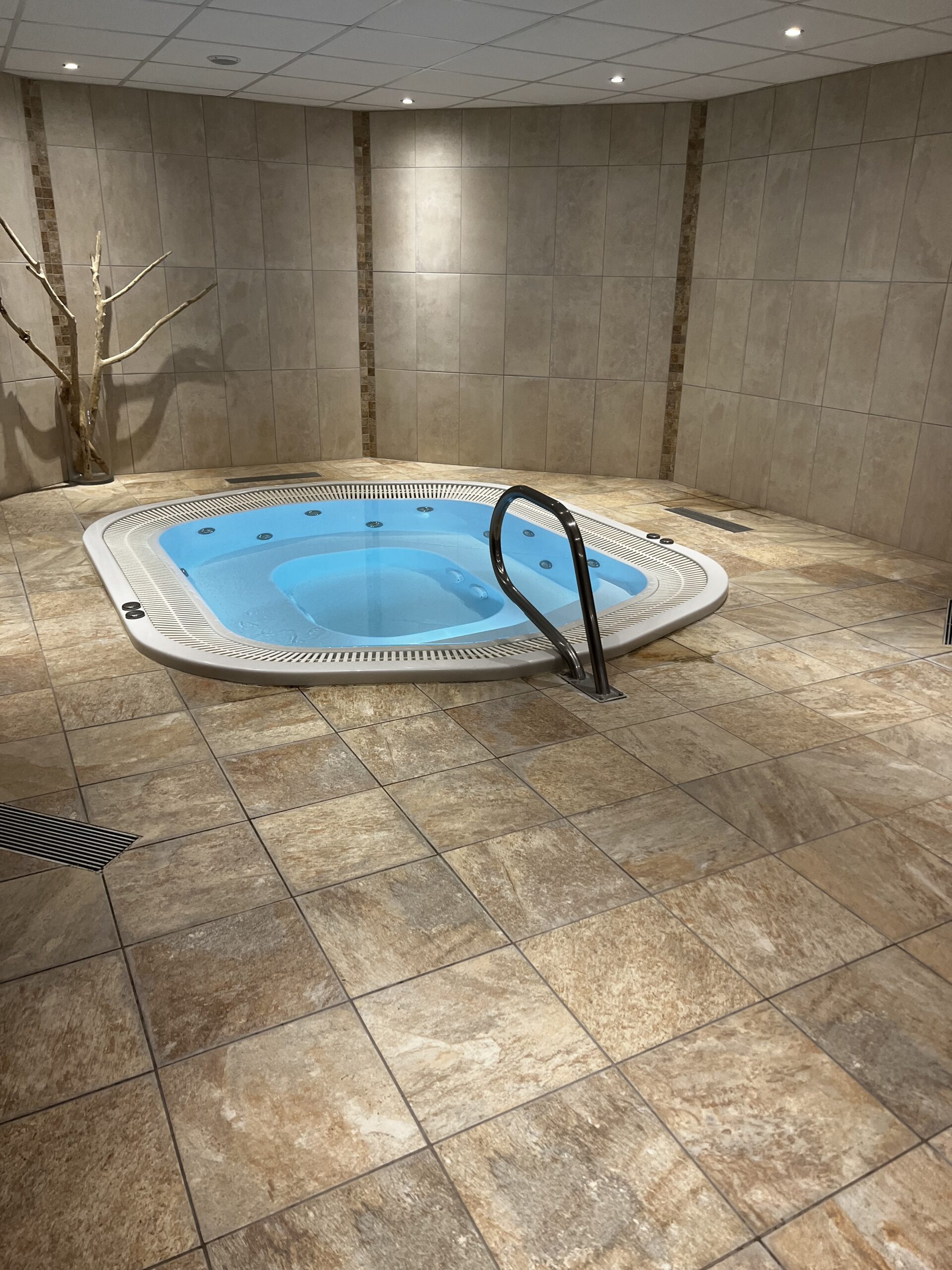 70803395622__2A2F5AE9-5904-48F0-81F6-58C658FD6A3B